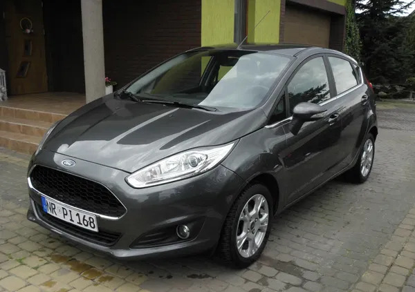 lipno Ford Fiesta cena 35900 przebieg: 58000, rok produkcji 2017 z Lipno